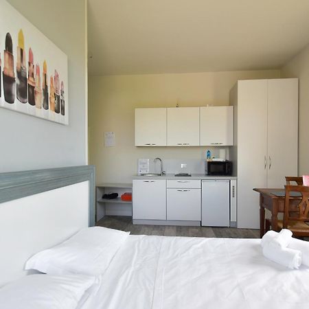 Villa Caterina Apartments By Wonderful Italy Desenzano del Garda Kültér fotó