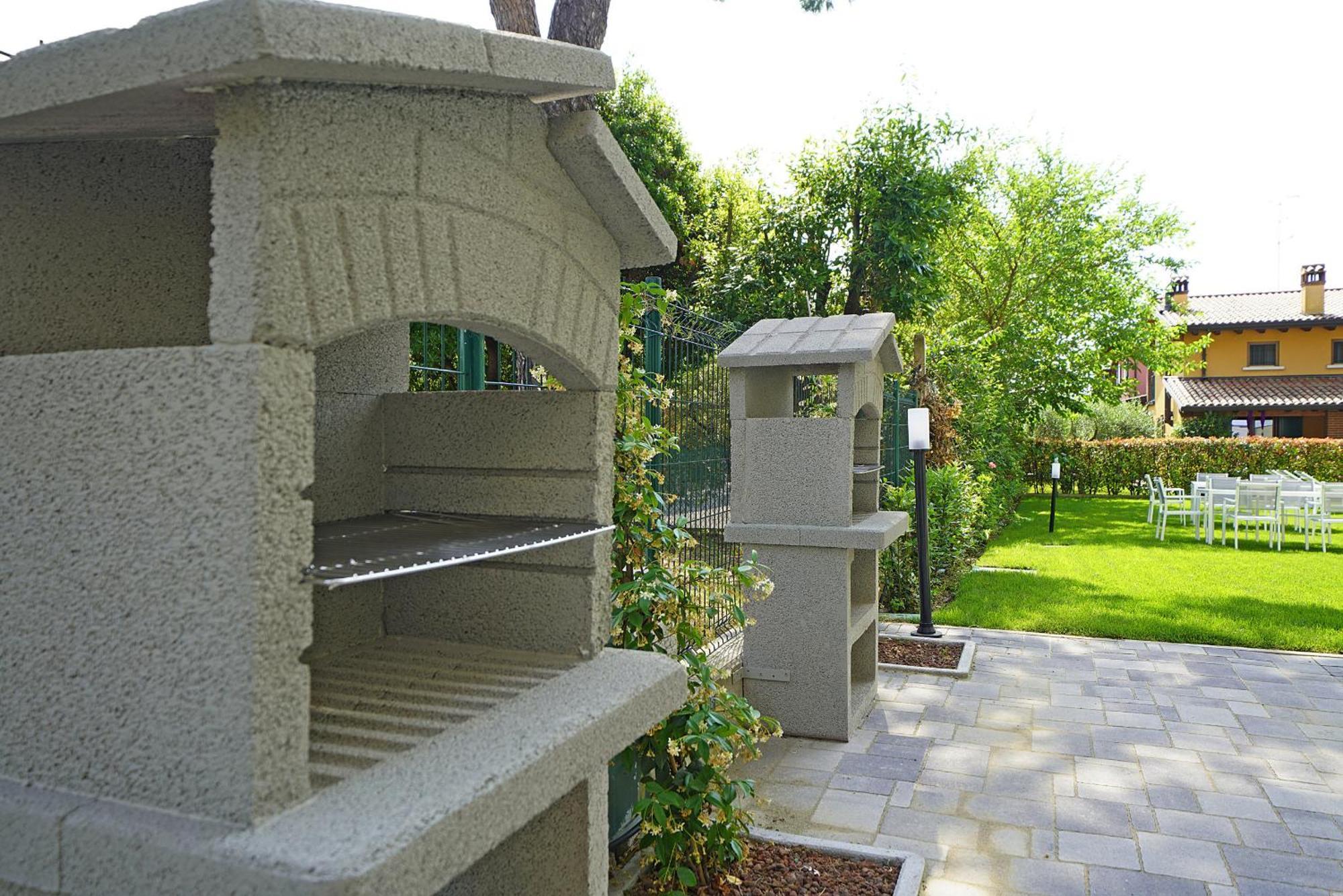 Villa Caterina Apartments By Wonderful Italy Desenzano del Garda Kültér fotó