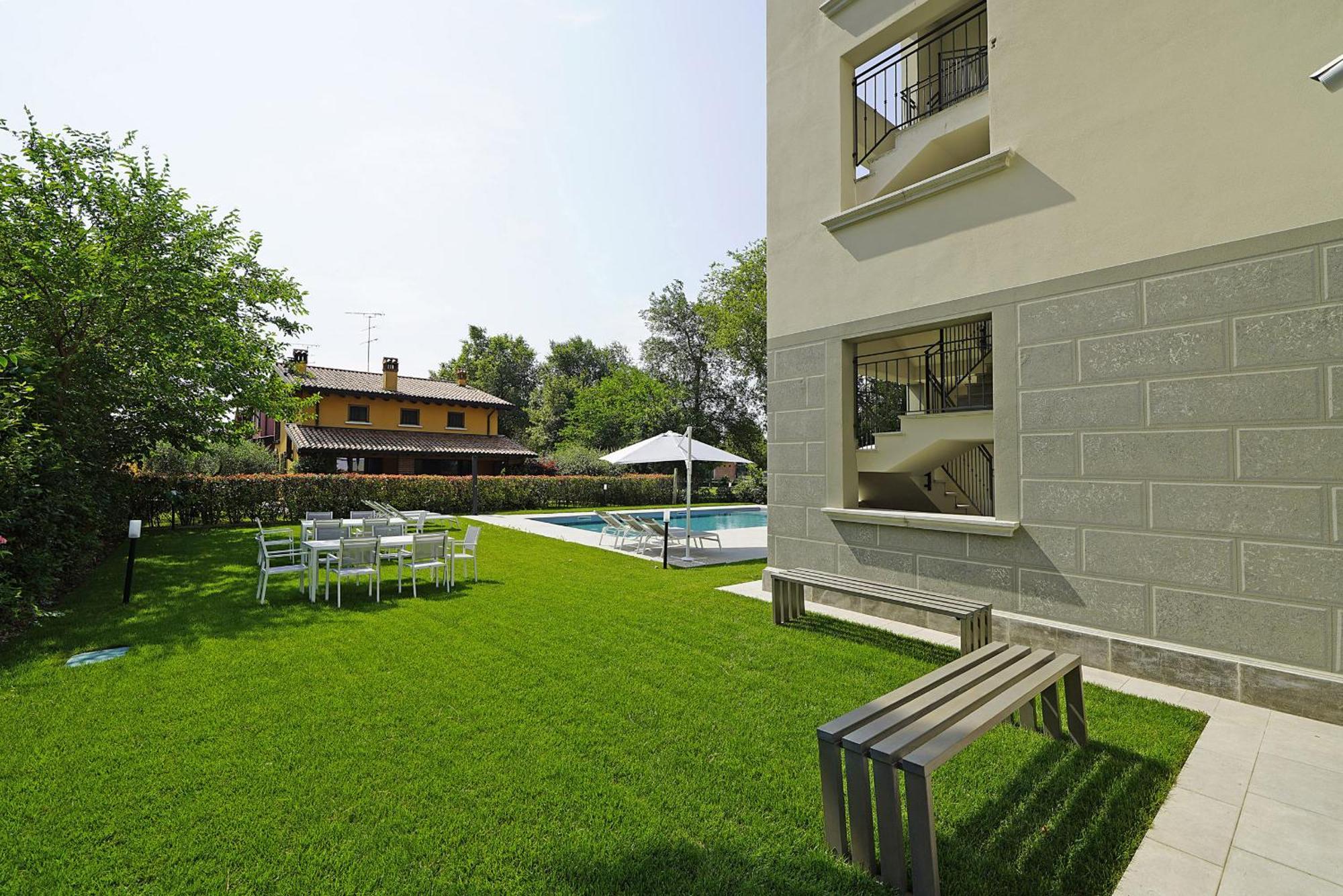 Villa Caterina Apartments By Wonderful Italy Desenzano del Garda Kültér fotó