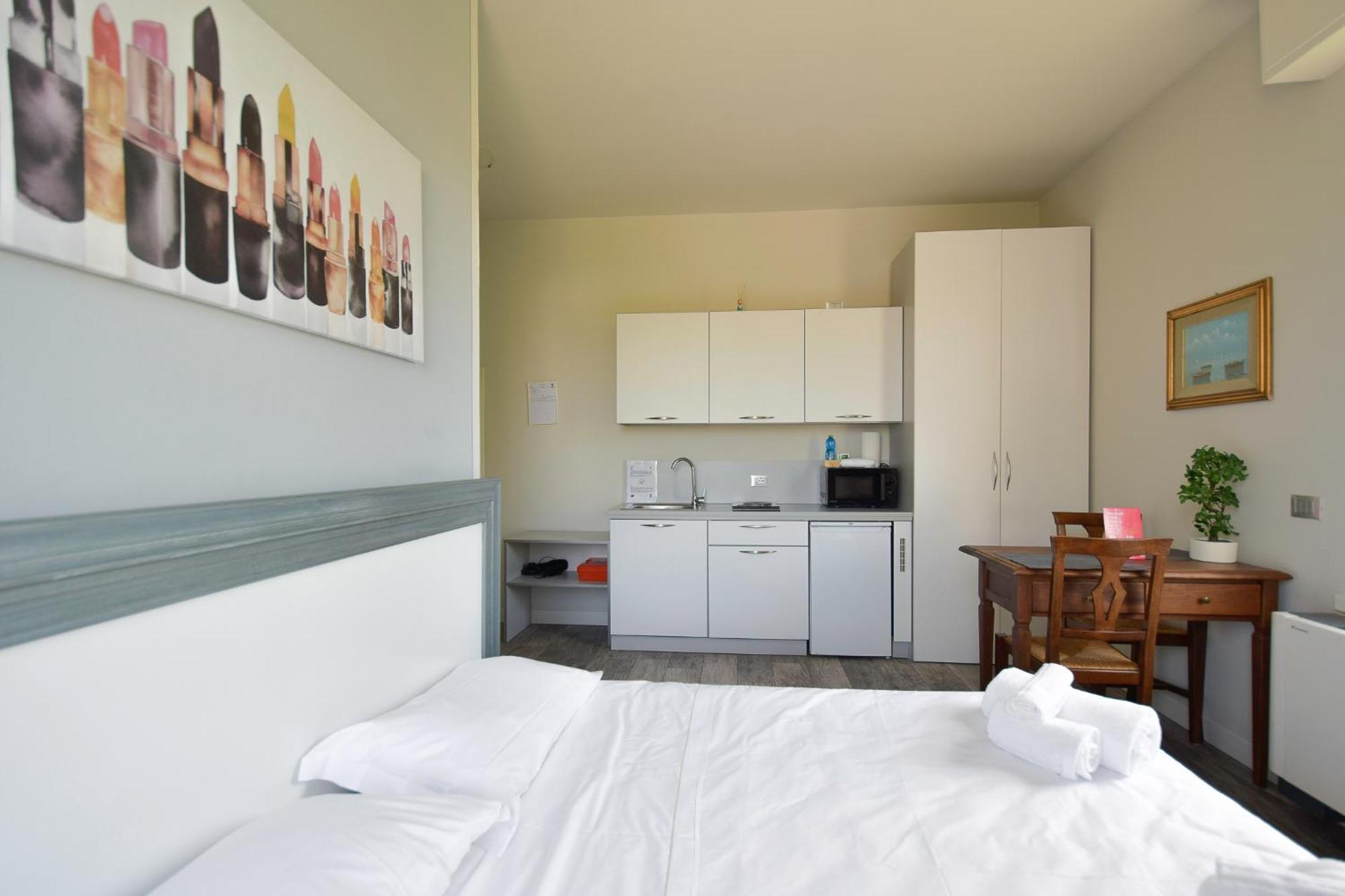 Villa Caterina Apartments By Wonderful Italy Desenzano del Garda Kültér fotó