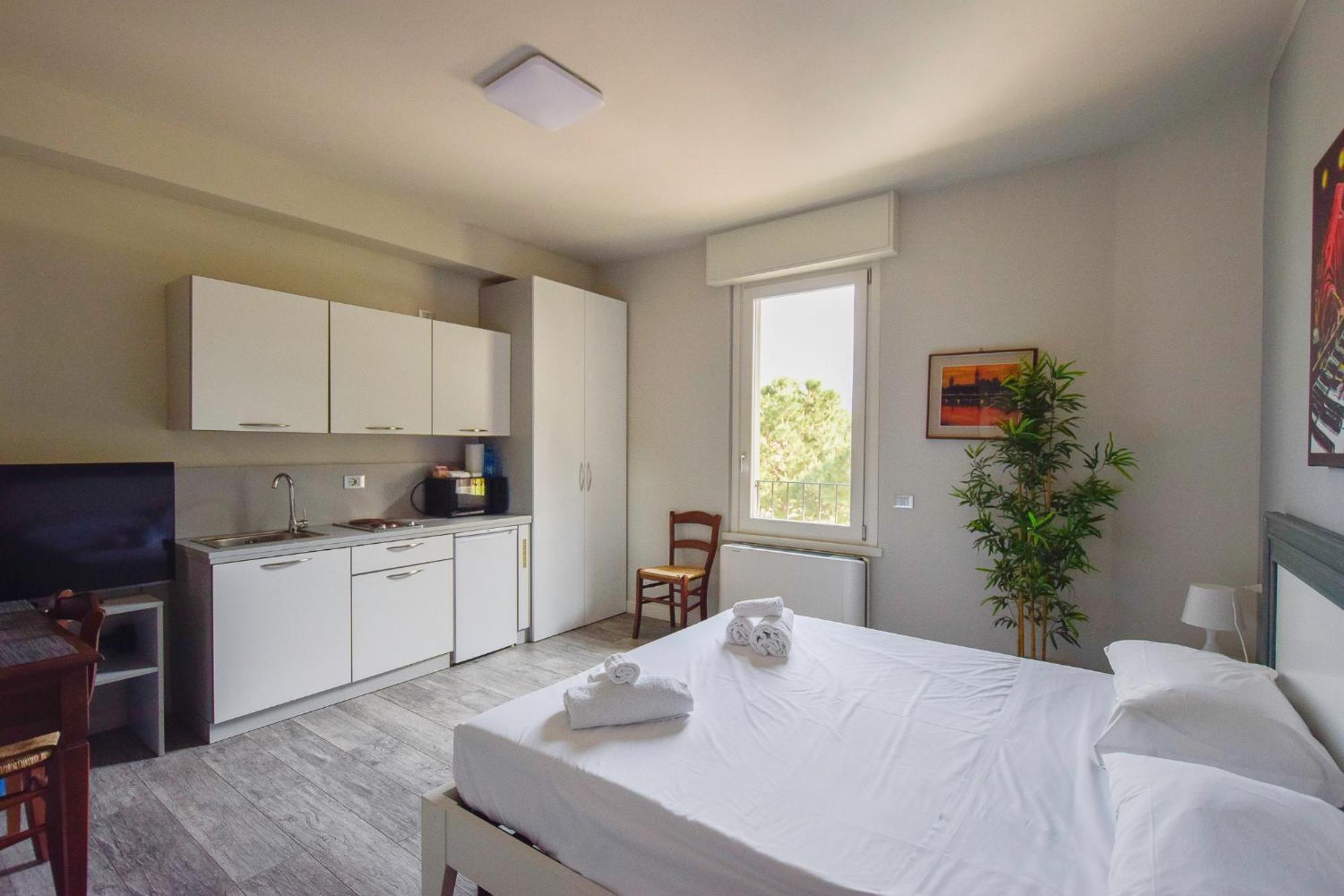Villa Caterina Apartments By Wonderful Italy Desenzano del Garda Kültér fotó
