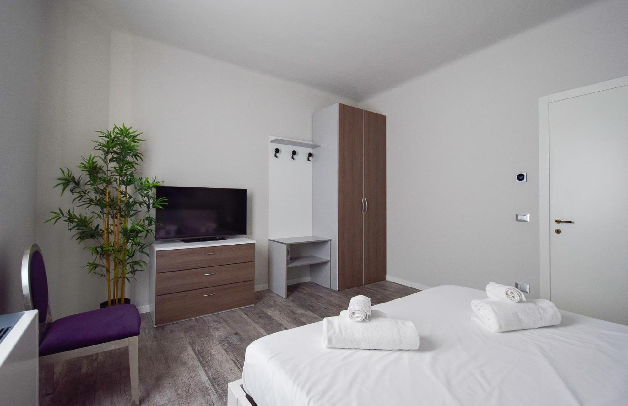Villa Caterina Apartments By Wonderful Italy Desenzano del Garda Kültér fotó